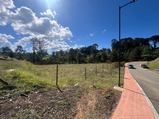Lote en venta en Don Diego, El Retiro · foto 12 de 17
