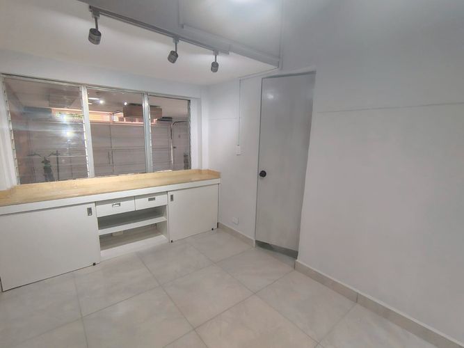 Oficina en arriendo en Laureles, Medellín, 18 m² · foto 14 de 18