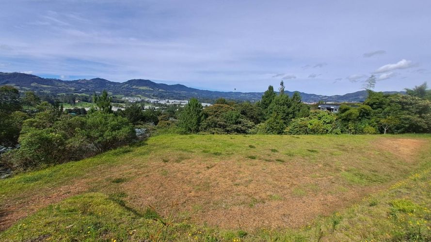 Lote en venta en El Tambo, La Ceja, 4370 m² · foto 5 de 17