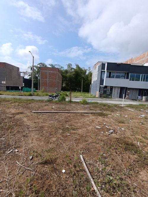 Lote en venta en El Estanquillo Bajo, Dosquebradas, 55 m² · foto 2 de 6