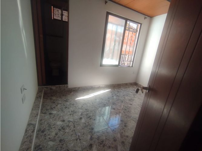 Casa de 3 alcobas en venta en Niquia, Bello, 120 m² · foto 12 de 24