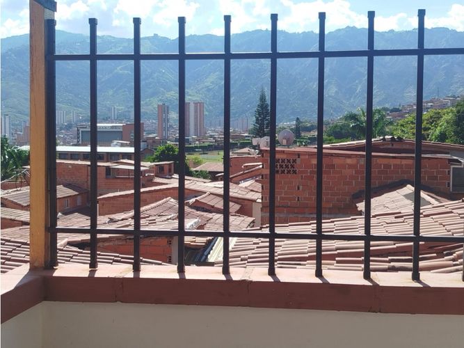 Casa de 3 alcobas en venta en Niquia, Bello, 120 m² · foto 14 de 24