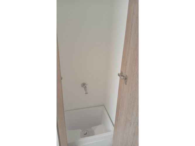Consultorio en venta en Cr. Zonata, Armenia, 26 m² · foto 6 de 7