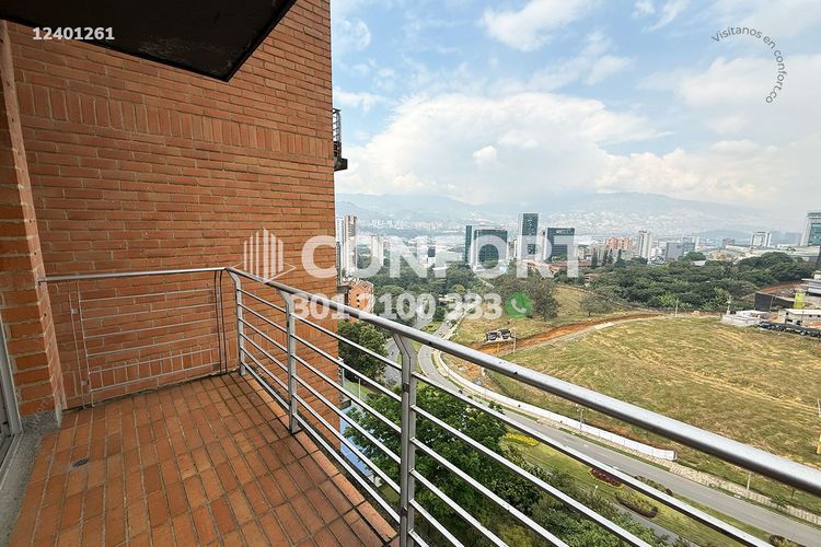 Apartamento de 2 alcobas en arriendo en Los Balsos, Medellín, 100 m² · foto 5 de 17