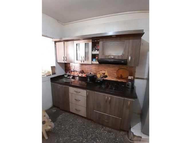 Casa de 6 alcobas en venta en Boston, Medellín, 350 m² · foto 7 de 24