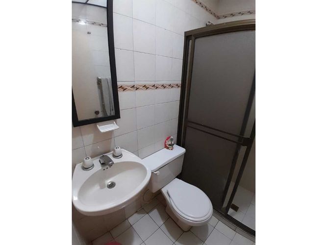 Casa de 6 alcobas en venta en Boston, Medellín, 350 m² · foto 21 de 24