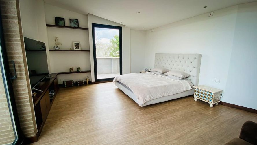 Casa de 5 alcobas en venta en Guaymaral, Bogotá, 440 m² · foto 21 de 24