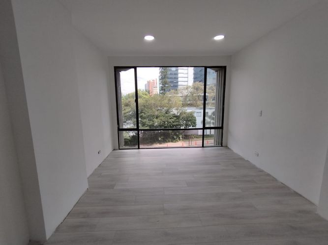 Local en arriendo en El Poblado, Medellín, 175 m² · foto 2 de 20