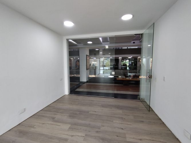 Local en arriendo en El Poblado, Medellín, 175 m² · foto 12 de 20