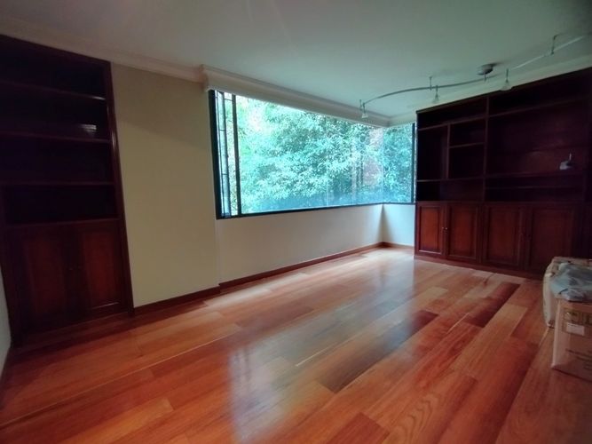 Apartamento en venta en Los Rosales, Bogotá · foto 7 de 24