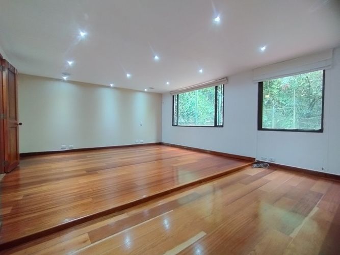 Apartamento en venta en Los Rosales, Bogotá · foto 12 de 24