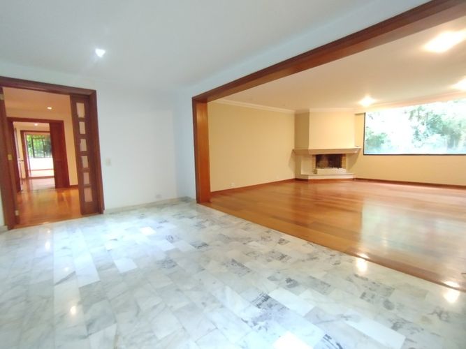 Apartamento en venta en Los Rosales, Bogotá · foto 16 de 24