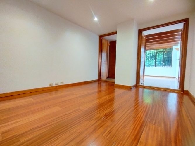 Apartamento en venta en Los Rosales, Bogotá · foto 21 de 24