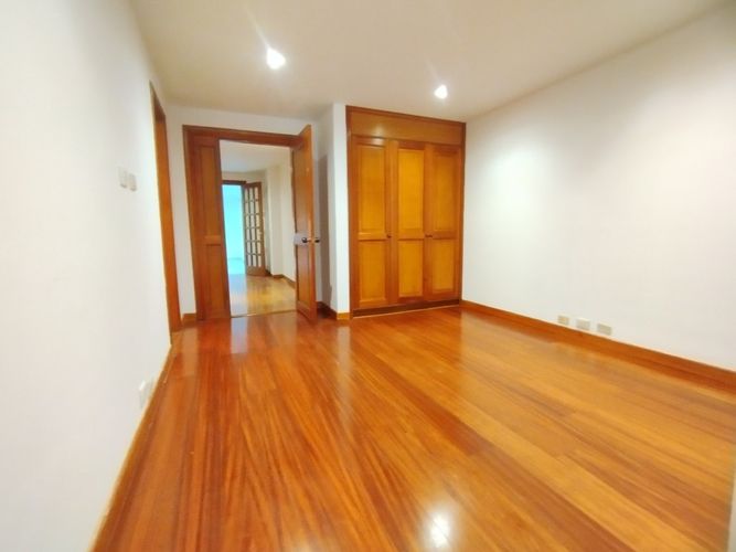 Apartamento en venta en Los Rosales, Bogotá · foto 22 de 24