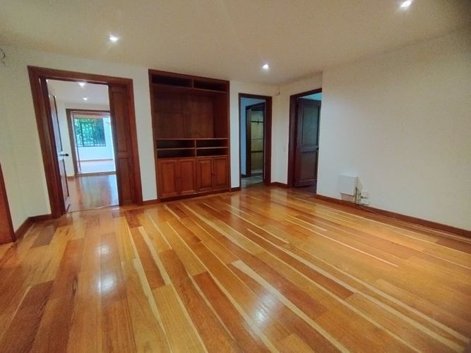Apartamento en venta en Los Rosales, Bogotá · foto 23 de 24