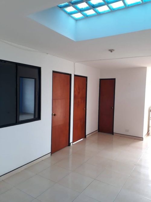 Casa de 15 alcobas en venta en Ub. Serrezuelita, Funza, 650 m² · foto 12 de 16