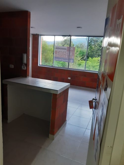 Apartamento de 3 alcobas en venta en Villa Paraiso, Piedecuesta, 55 m² · foto 2 de 14