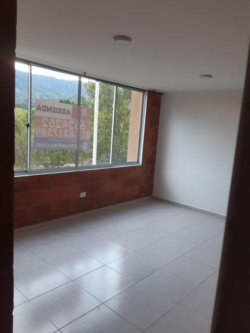 Apartamento de 3 alcobas en venta en Villa Paraiso, Piedecuesta, 55 m² · foto 6 de 14