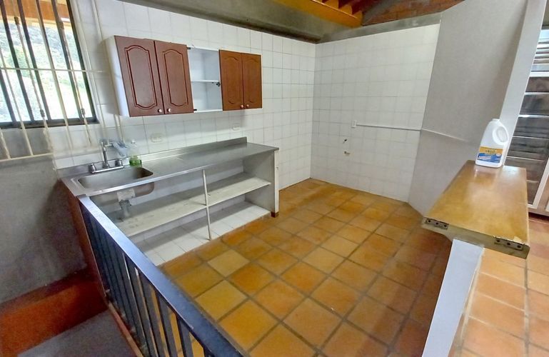 Local en arriendo en Lejos Del Nido, El Retiro, 220 m² · foto 19 de 24