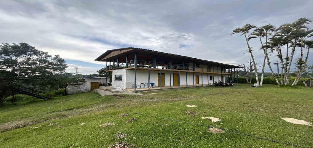 Finca en venta en Arabia, Pereira, 300 m² · foto 9 de 13
