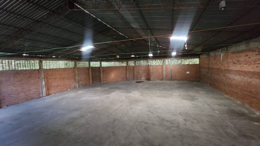 Bodega en arriendo en Casco Antiguo - Floridablanca, Floridablanca, 769 m² · foto 3 de 22