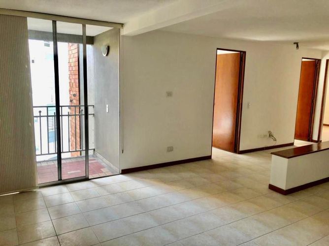 Apartamento de 3 alcobas en arriendo en El Poblado, Medellín, 81 m² · foto 6 de 11