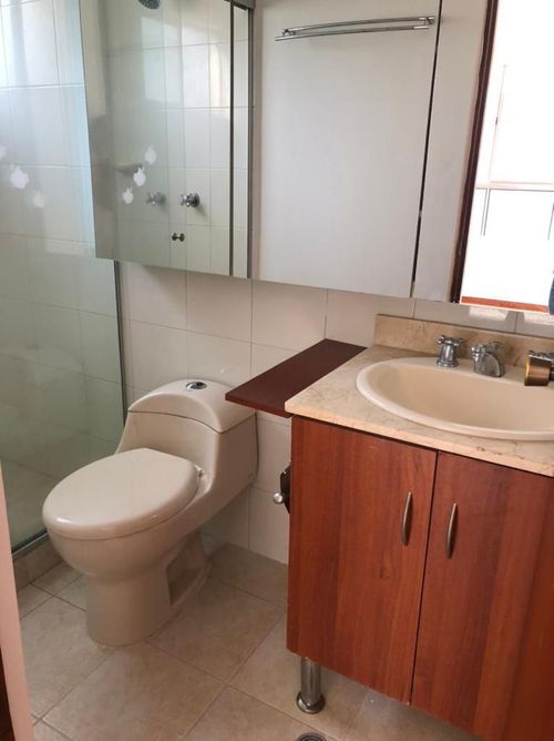 Apartamento de 3 alcobas en arriendo en El Poblado, Medellín, 81 m² · foto 7 de 11