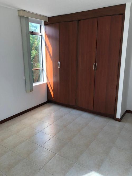 Apartamento de 3 alcobas en arriendo en El Poblado, Medellín, 81 m² · foto 9 de 11