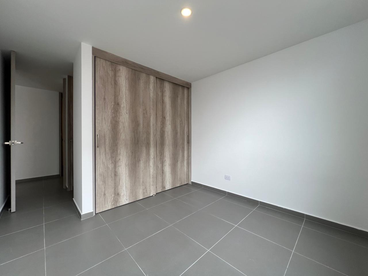 Apartamento en arriendo en El Poblado, Medellín · foto 5 de 14