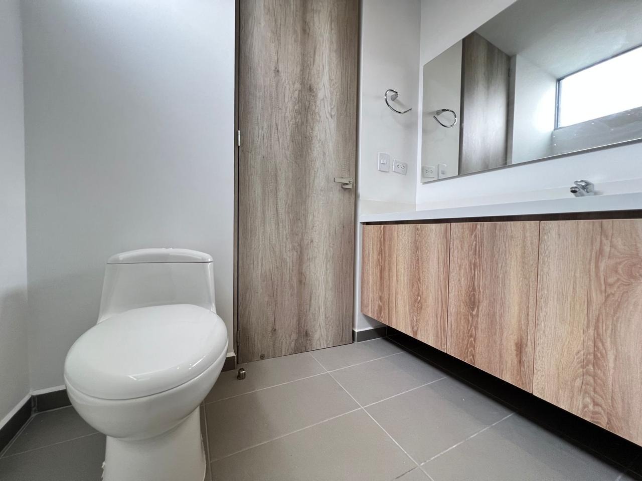 Apartamento en arriendo en El Poblado, Medellín · foto 10 de 14