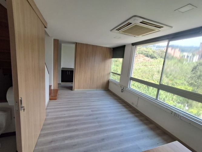 Oficina en arriendo en Castropol, Medellín, 140 m² · foto 2 de 18