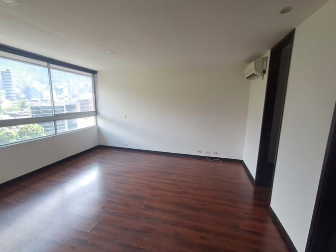 Oficina en arriendo en Castropol, Medellín, 140 m² · foto 9 de 18