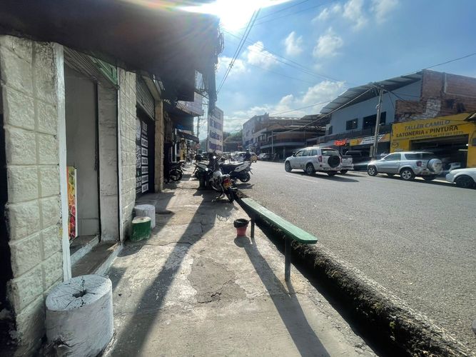 Local en arriendo en La Candelaria, Medellín, 40 m² · foto 2 de 8