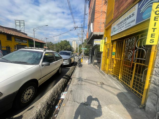 Local en arriendo en La Candelaria, Medellín, 40 m² · foto 4 de 8