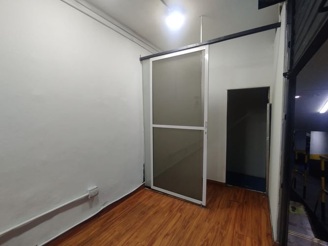 Local en arriendo en La Candelaria, Medellín, 20 m² · foto 6 de 11
