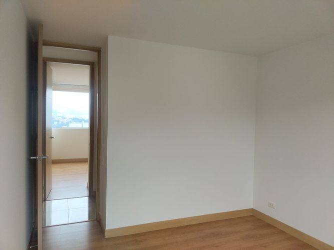 Apartamento de 3 alcobas en arriendo en El Poblado, Medellín, 135 m² · foto 9 de 18