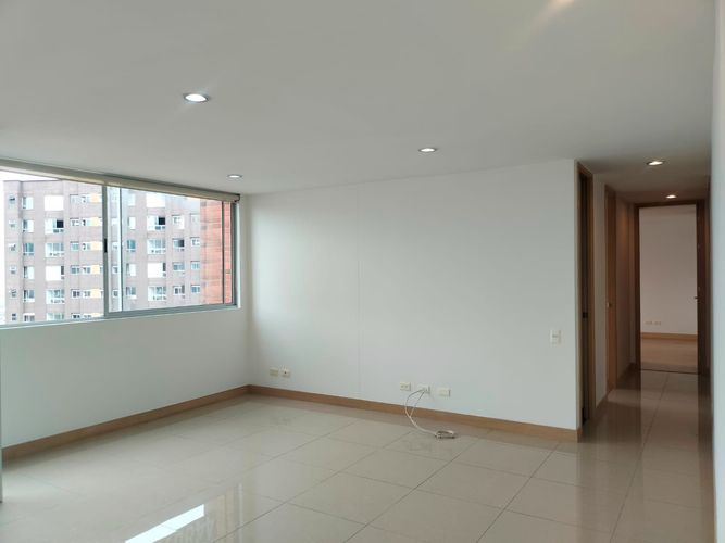 Apartamento de 3 alcobas en arriendo en El Poblado, Medellín, 135 m² · foto 15 de 18
