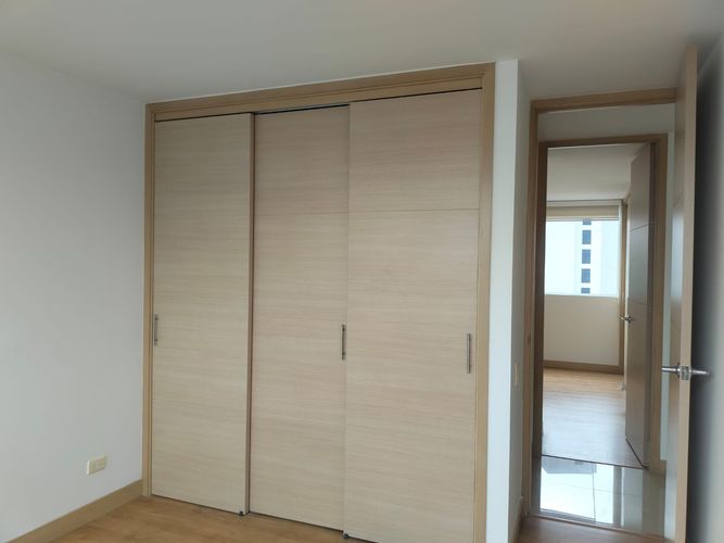 Apartamento de 3 alcobas en arriendo en El Poblado, Medellín, 135 m² · foto 13 de 18