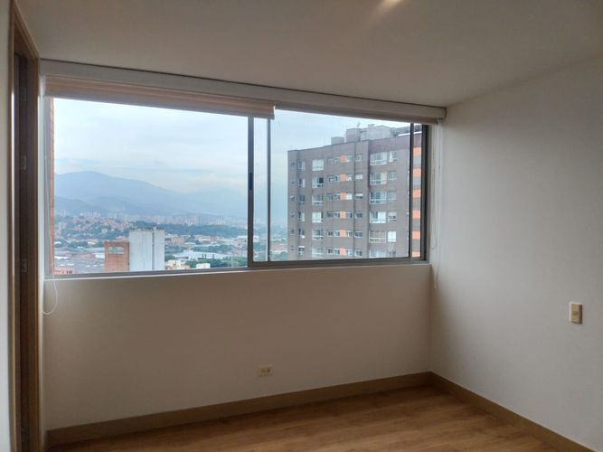Apartamento de 3 alcobas en arriendo en El Poblado, Medellín, 135 m² · foto 14 de 18