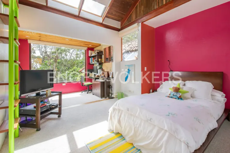 Casa de 6 alcobas en venta en Guaymaral, Bogotá, 550 m² · foto 17 de 20