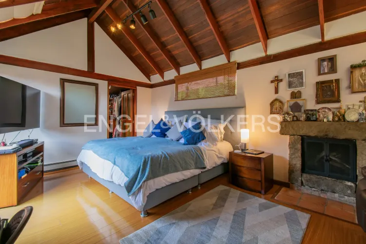 Casa de 6 alcobas en venta en Guaymaral, Bogotá, 550 m² · foto 8 de 20