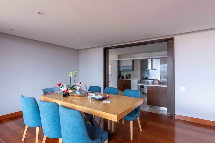 Apartamento de 3 alcobas en venta en Cerros De Los Alpes, Bogotá, 308 m² · foto 10 de 24