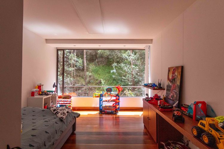 Apartamento de 3 alcobas en venta en Cerros De Los Alpes, Bogotá, 308 m² · foto 11 de 24