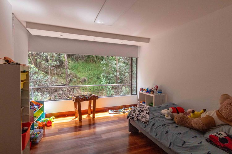 Apartamento de 3 alcobas en venta en Cerros De Los Alpes, Bogotá, 308 m² · foto 15 de 24