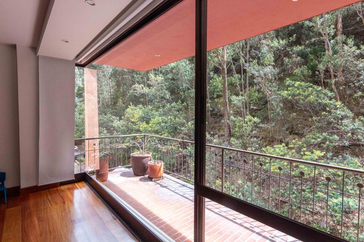 Apartamento de 3 alcobas en venta en Cerros De Los Alpes, Bogotá, 308 m² · foto 18 de 24
