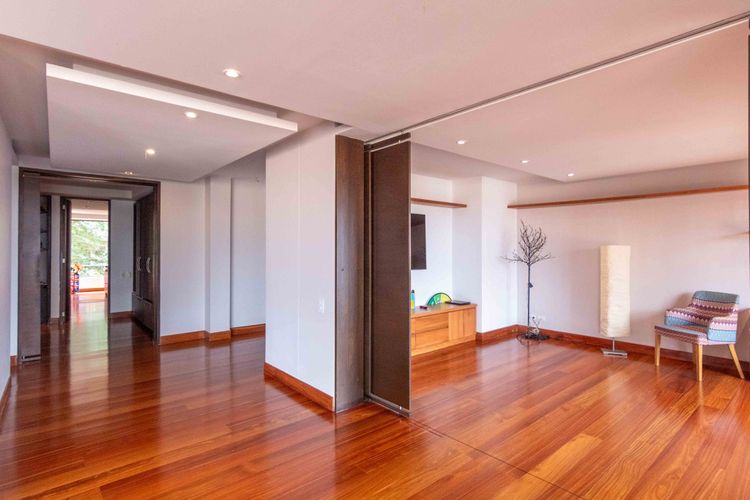 Apartamento de 3 alcobas en venta en Cerros De Los Alpes, Bogotá, 308 m² · foto 24 de 24