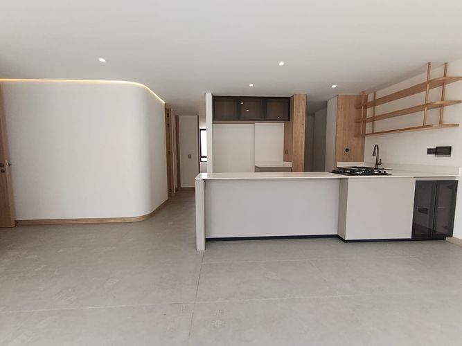 Apartamento de 3 alcobas en arriendo en La Castellana, Medellín, 98 m² · foto 10 de 20