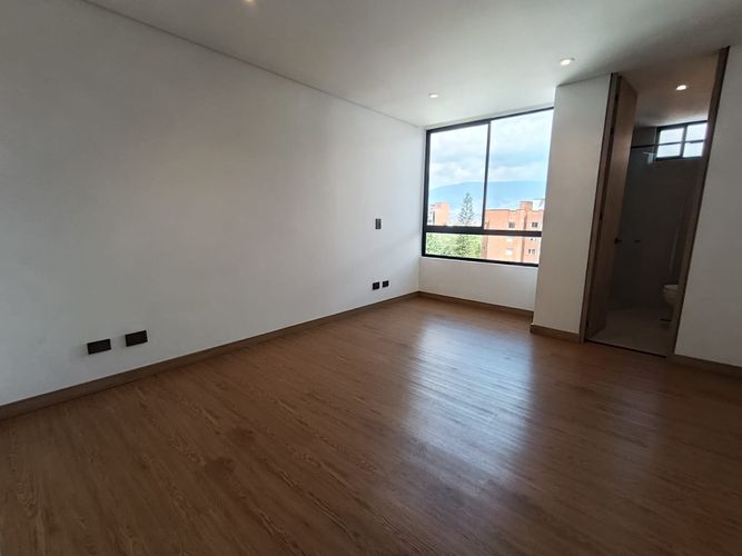 Apartamento de 3 alcobas en arriendo en La Castellana, Medellín, 98 m² · foto 18 de 20