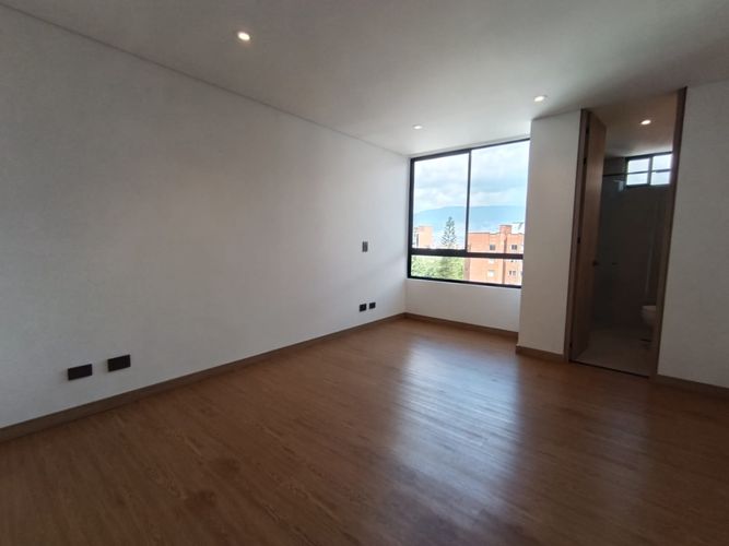 Apartamento de 3 alcobas en arriendo en La Castellana, Medellín, 98 m² · foto 19 de 20