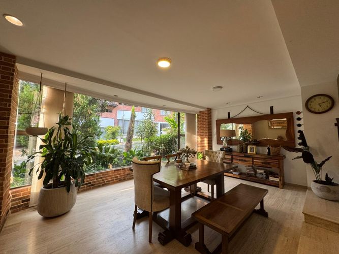 Casa de 3 alcobas en venta en El Poblado, Medellín, 300 m² · foto 21 de 24